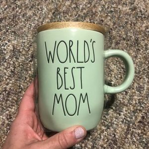Rae Dunn worlds best mom mug